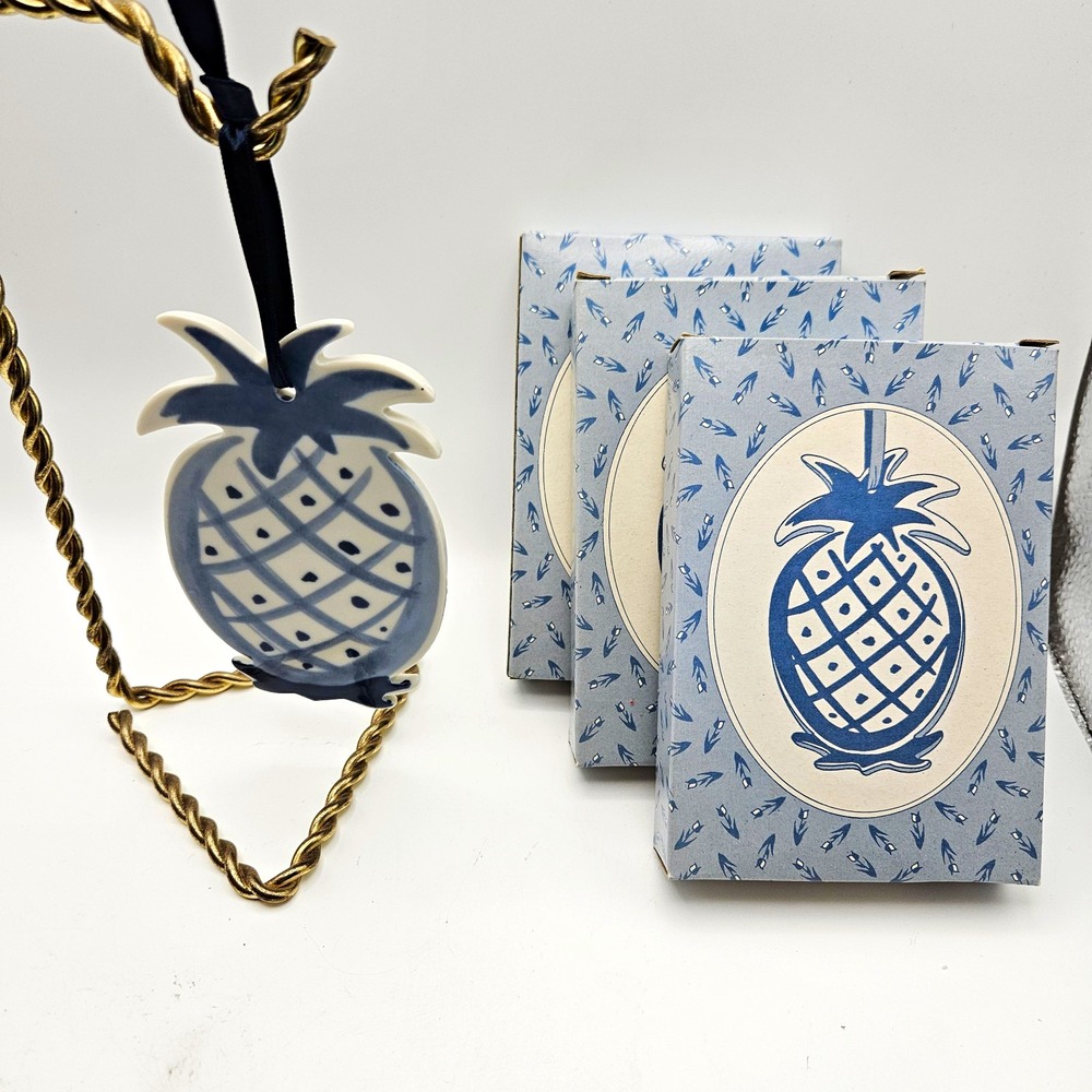 Set of 4 - Russ Olde Towne Ceramic Accents Pineapple Ornament Blue/White #2558